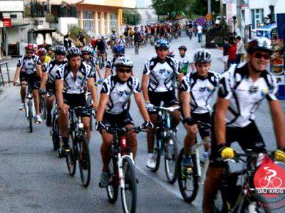 Cycling Caravan Una 2015
