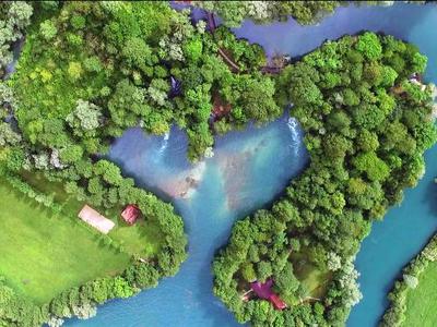 Lapodian Islets in Racic